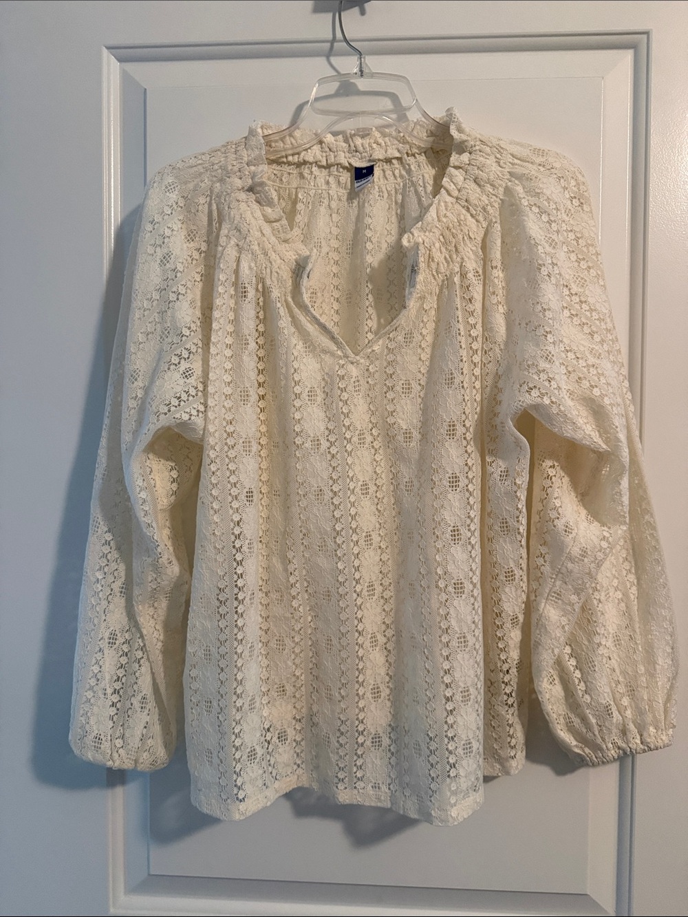 Old Navy Cream Lace Peasant Blouse